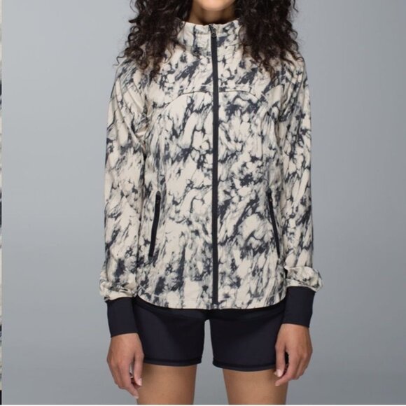 lululemon athletica Jackets & Blazers - Lululemon | Bring Back The Track Jacket | Size 4